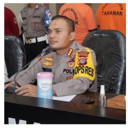 polisi amankan pencuri helm