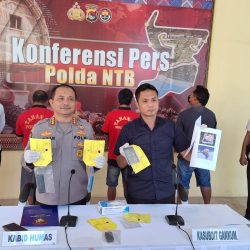 Selundup 300 Kg Daging Penyu Hijau, Tiga Terduga Diamankan Ditpolairud Polda NTB IMG-20230801-WA0019