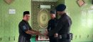 Batalyon A Pelopor Satbrimob Polda Kaltim Perkuat Silaturahmi, Salurkan Al-Qur’an ke Mushola Baiturrahman Balikpapan