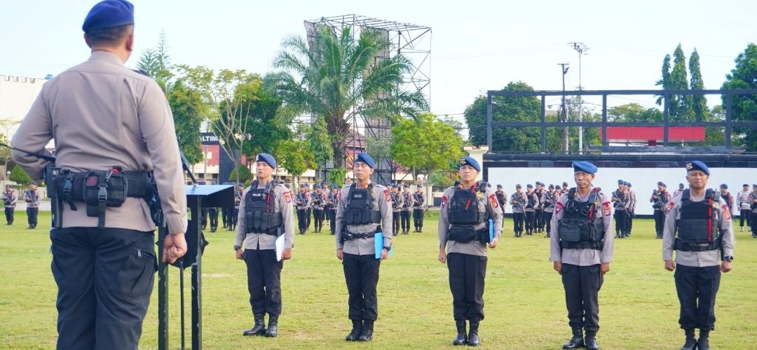 Apel Satuan di Lapangan M. Jasin, Dansat Brimob Polda Kaltim Cek Kesiapan Operasional Personel