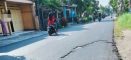 Baru Sebulan Rusak, Proyek Jalan Doroampel Seret Nama CV Mitra Razulka Sakti, PUPR: Rekanan Wajib Perbaiki
