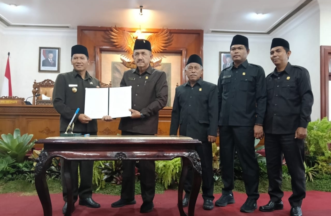DPRD Tulungagung Gelar Rapat Paripurna Persetujuan Bersama 5 Ranperda dan Pengumuman Pembentukan Pansus