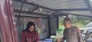 Di Bawah Terik Matahari, Polisi Sambangi Ibu Penjual Es: Patroli Tak Kenal Lelah, Waspada Premanisme Jadi Pesan Utama