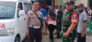 PERSONEL POLSEK MEMPAWAH HULU LAKSANAKAN PENGAMANAN DAN PENGAWALAN JENAZAH ALM. SERTU RADI ZAKARIA