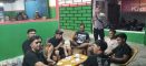 Malam Penuh Keakraban, Polisi Temui Warga yang Bersantai dan Titipkan Pesan Menjaga Keamanan Lingkungan