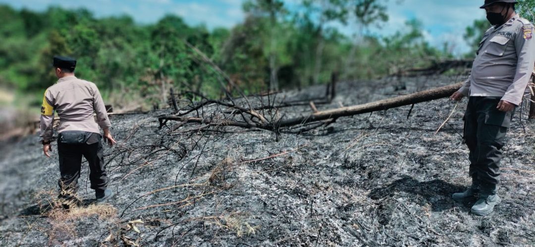Polsek Menukung Laksanakan Ground Check dan Verifikasi 12 Titik Hotspot sebagai Upaya Pencegahan Karhutla