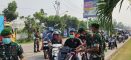 Semarakkan HUT ke-81 RI, Kodam XII/Tpr Bagikan Bendera Merah Putih dan Masker ke Pengguna Jalan