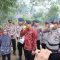 Saat Air Bersih Sulit Di Dapat, Brimob Polda Kalbar Hadir Bantu Warga Rasau Jaya
