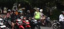 Jaga Kelancaran Lalin di Tengah Kabut Asap Karhutla, Personil Gabungan Polda Kalbar Amankan Kawasan Tugu Digulis