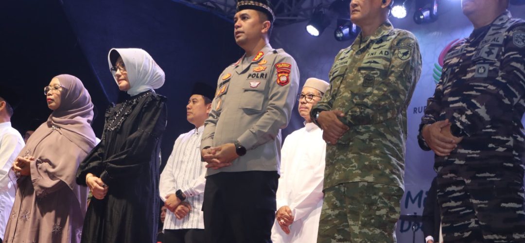 Kapolresta Pontianak Hadiri Maulid Akbar, 15 Ribu Jemaah padati alun alun kapuas